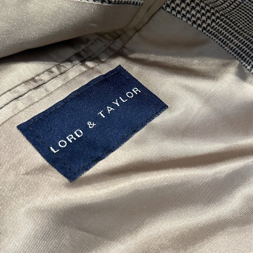 Lord & Taylor stylish checkered